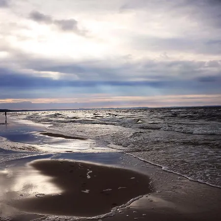 Seeblick 7 Baltyk Luxury アパート ミエンジズドロイェ