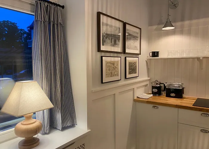 Seeblick 7 Baltyk Luxury アパート ミエンジズドロイェ